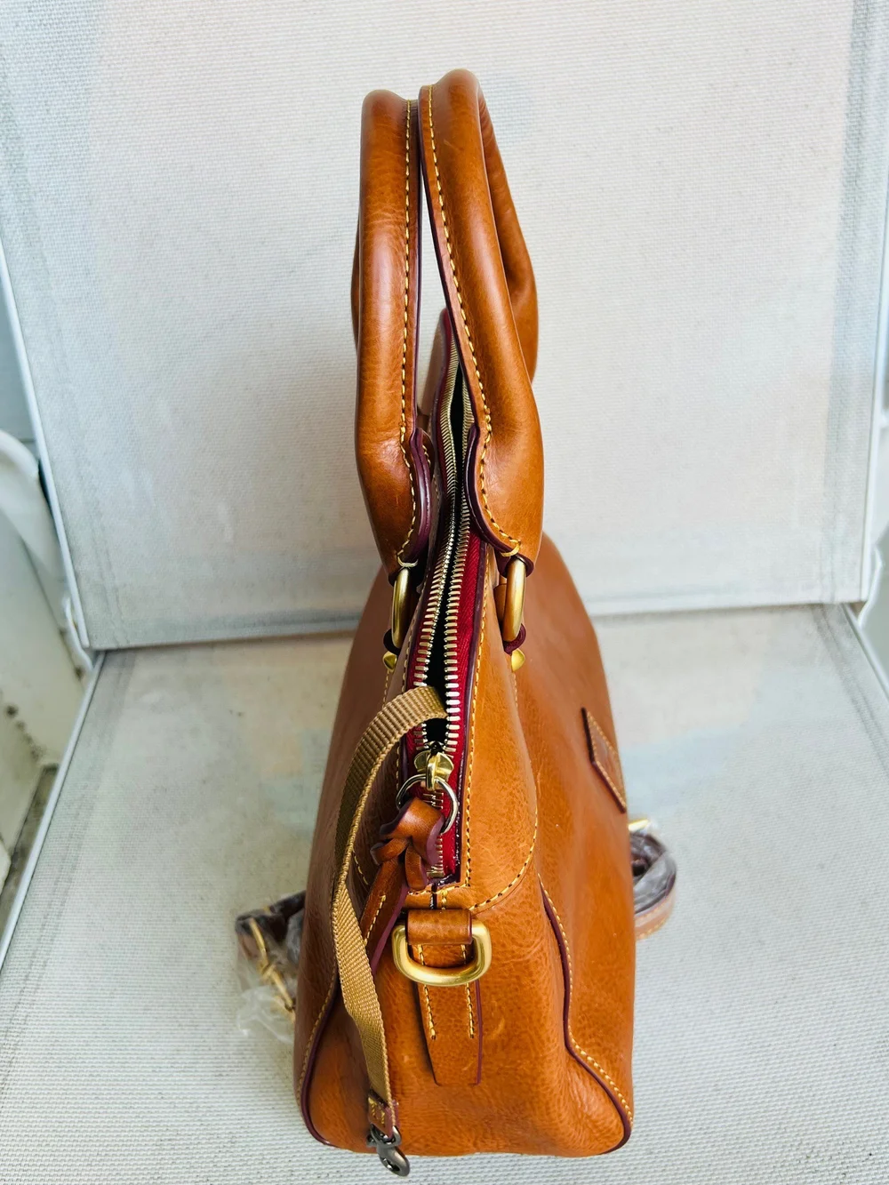 NWT Dooney & Bourke Florentine Cameron Leather Satchel (458$ Retail)